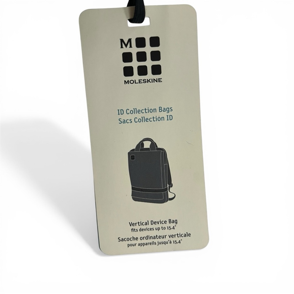 Moleskine ID Vertical 15 Device Bag -Black- Slimline bag fits a 15" laptop NWT - Picture 11 of 12